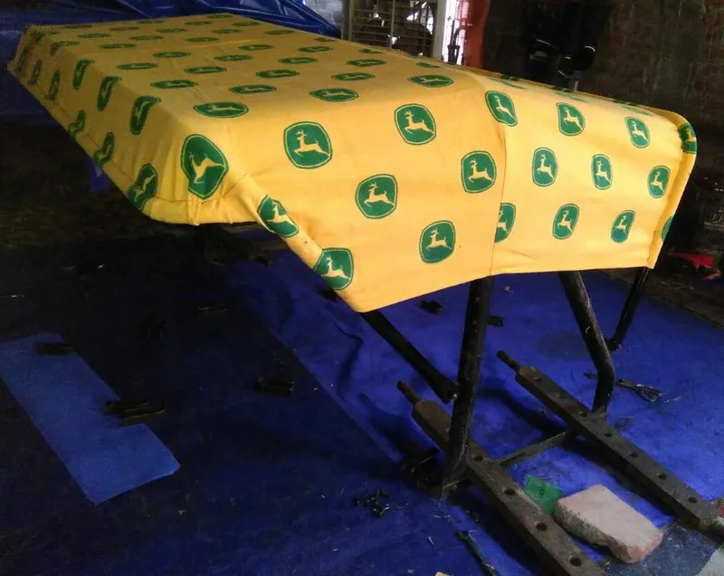 Tractor canopy, product reference UA-035